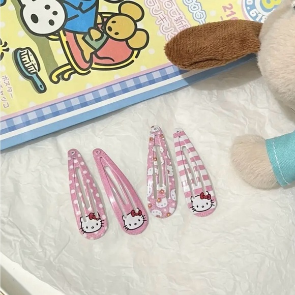 6pcs  Cute Small Hello Kitty Decorative Hair Clips for Girls. - Picture 3 of 7